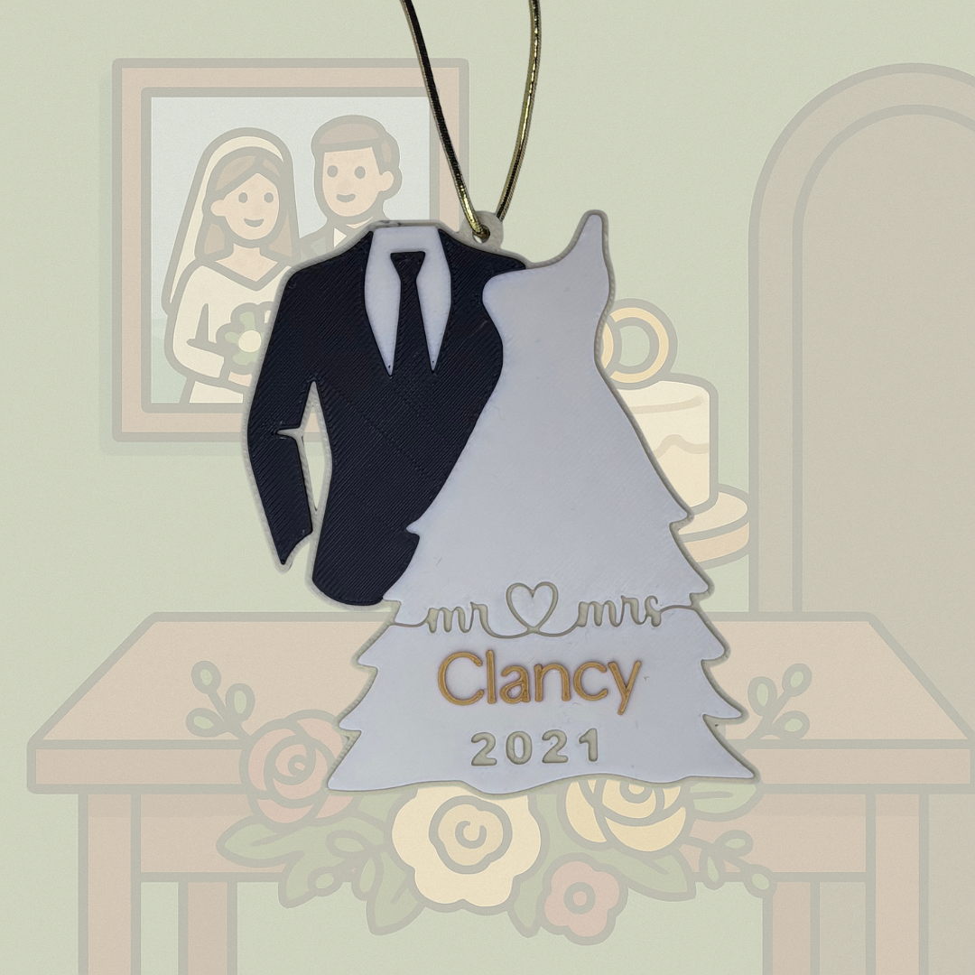 Personalised Wedding Christmas Ornament – Custom Name & Year (Mr & Mrs Design)